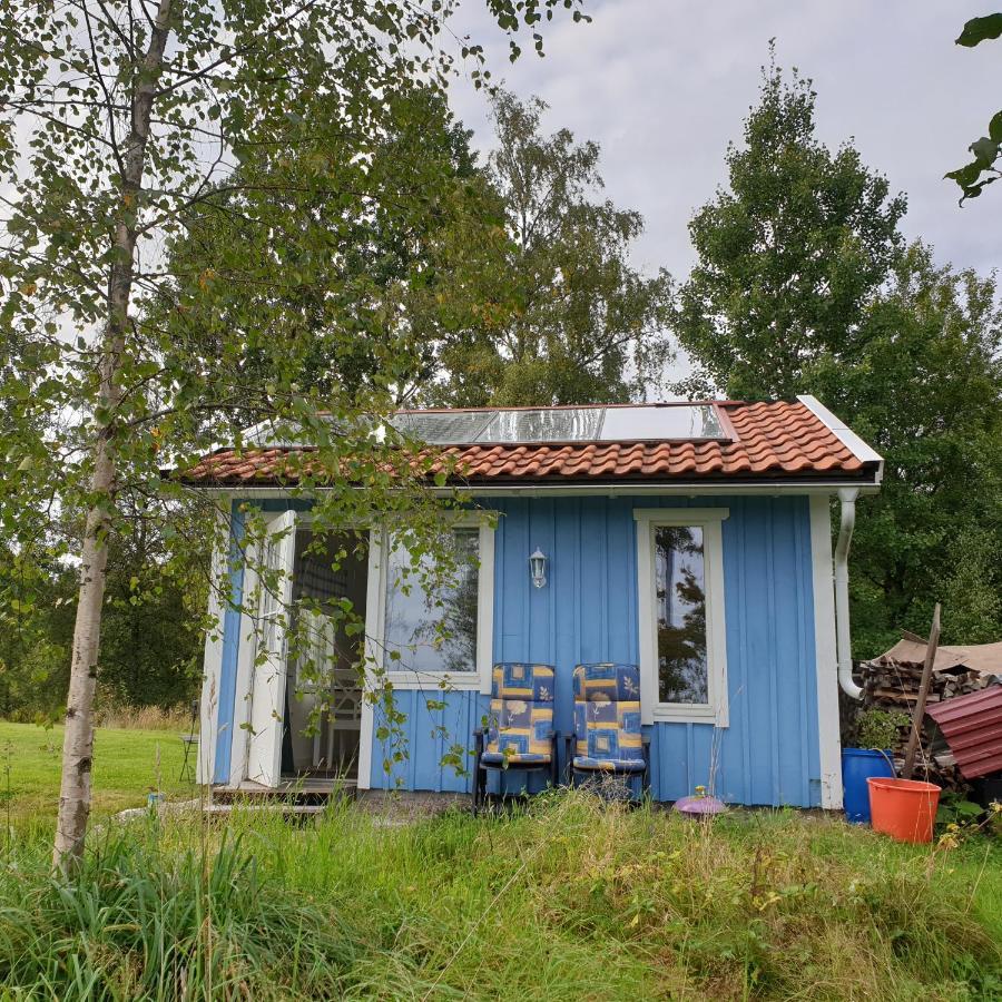 Gaeststuga I Vacker Natur, Bastu, Bubbelpool Sommartid Och Gratis Parkering Naera Ulricehamn Och Lassalyckan, Guesthouse With Nice View With Sauna And Free Parking Close To Dalsjoefors And Fishing Бурос Екстер'єр фото